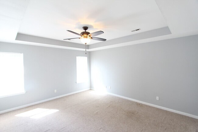 Building Photo - Helena Beauty!!  3BR 2.5BA - You will LOVE IT!!