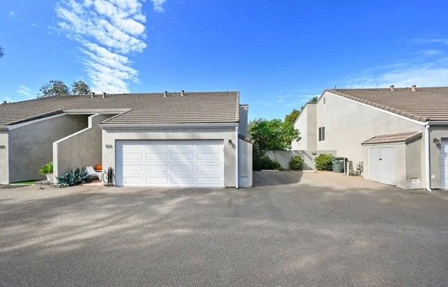 Building Photo - 533 Camino Del Mar