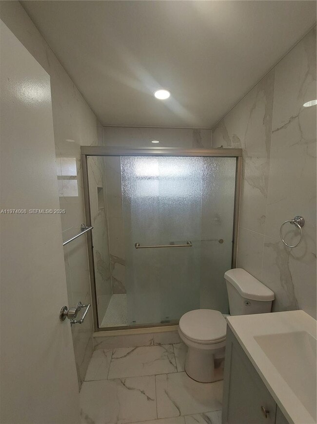 Building Photo - 2319 Johnson St