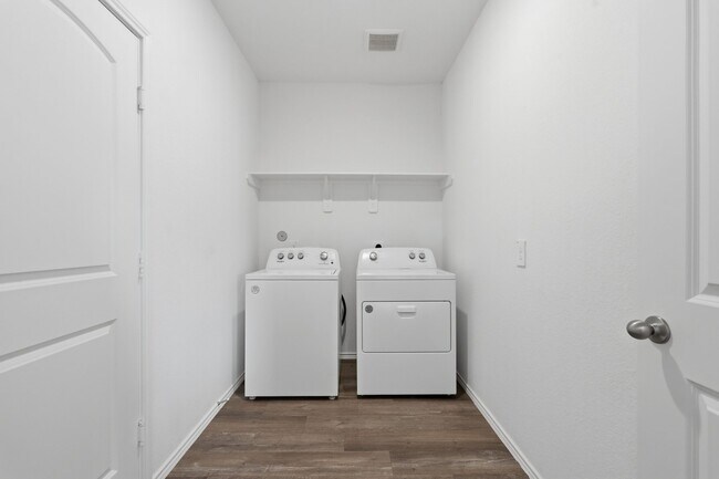 Building Photo - 23818 Desert Brush Ct