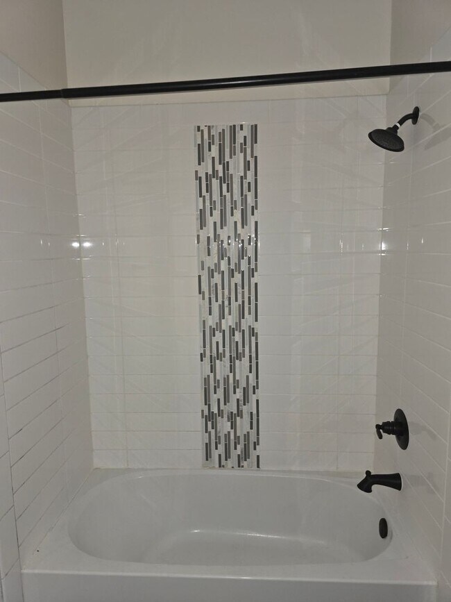 Building Photo - 1504 NW 36th Pl