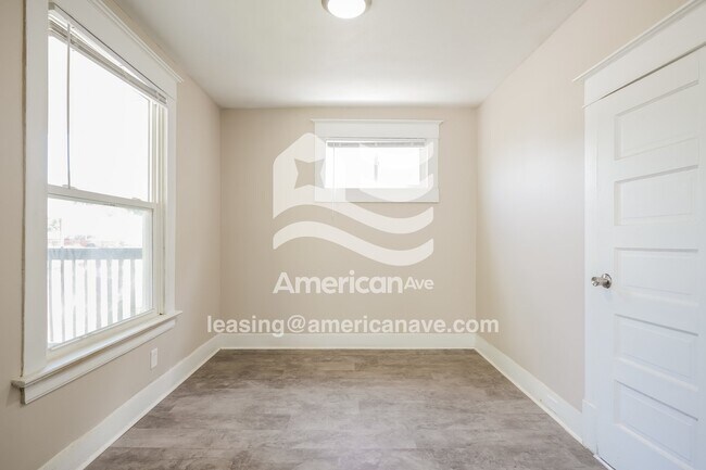 Building Photo - 1511 Carroll St