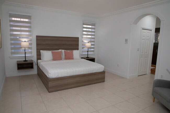 Building Photo - 14361 SW 31st St