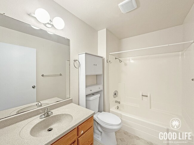 Building Photo - 2B/2BA in the Westwood Community of Rancho Bernardo featuring Air Conditioning and 2-car detached...