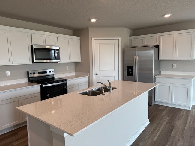 Building Photo - Never-Lived-In 4-Bedroom Ranch with Finished Basement Near Offutt AFB