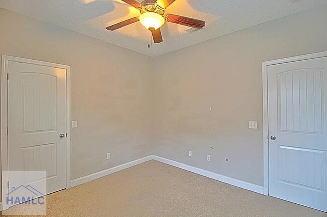 Building Photo - 582 Burke Dr