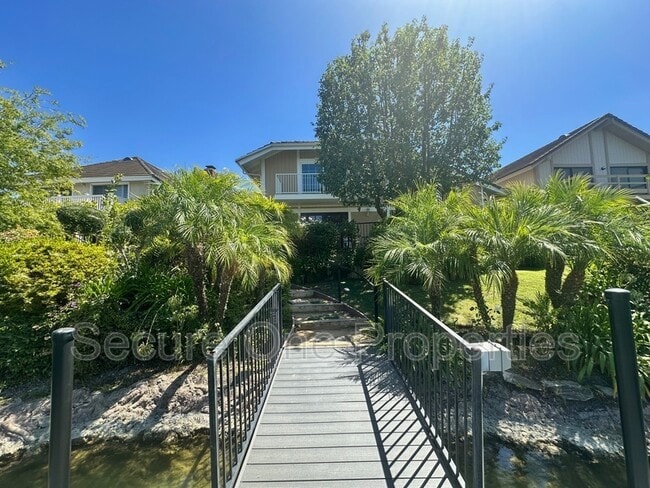 Building Photo - 1415 Redsail Cir