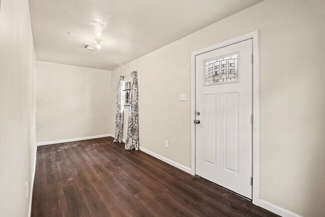 Building Photo - 8138 Constellation Ln