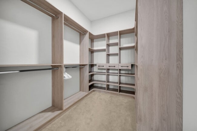 Building Photo - Fully Furnished 3 beds 3 bath Annual Rental with Private Heated Pool in Ventura Pelican Marsh