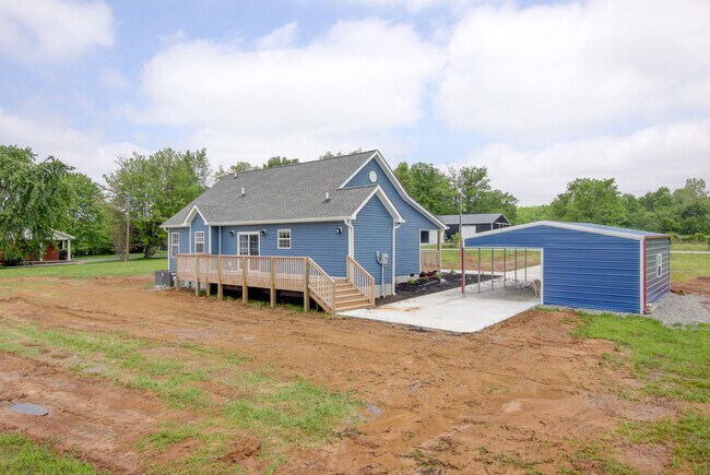 Building Photo - 5821 Highland Lick Rd