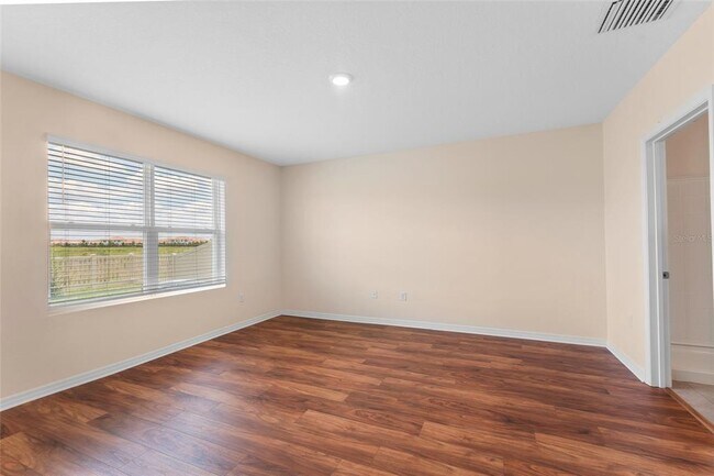 Building Photo - 17058 Oval Rum Dr