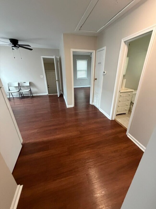 Building Photo - 167 Brockwell Ave