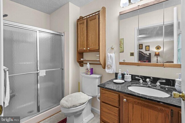 Building Photo - 4949 Idlewilde Rd