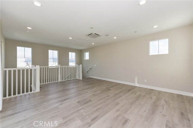 Building Photo - 113 Pitch