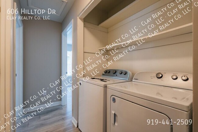 Building Photo - 606 Hilltop Dr