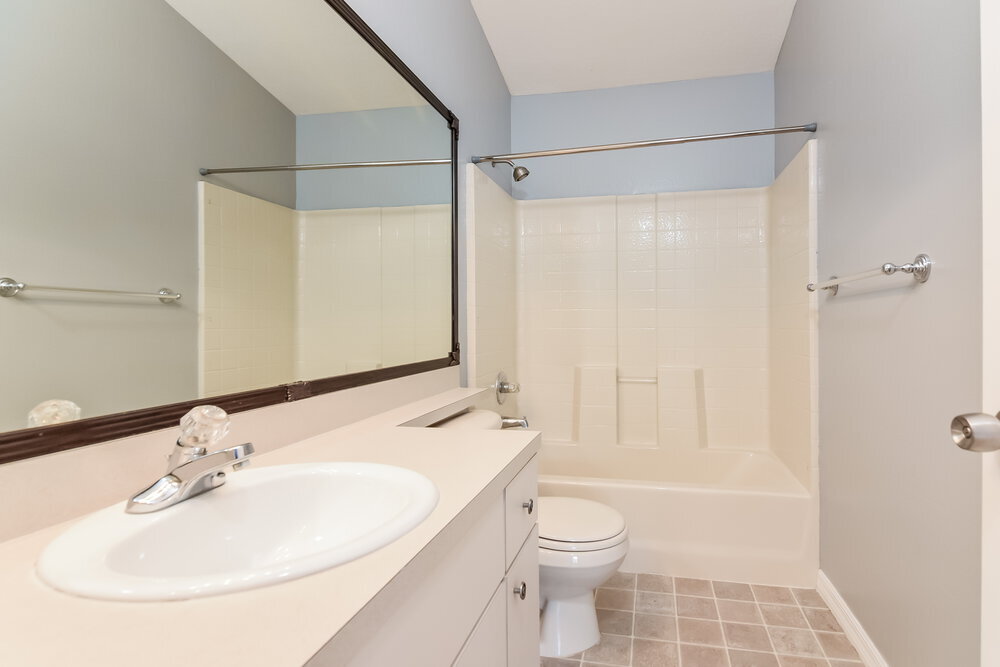 Building Photo - 18123 Birdwater Dr