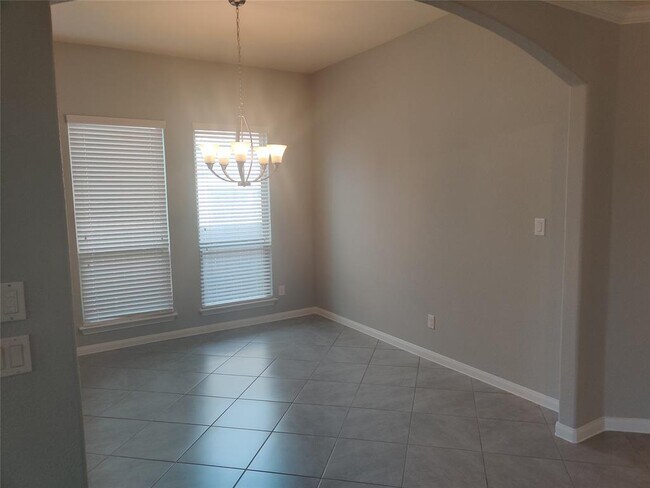 Building Photo - 3332 Lauren Nicole Ln