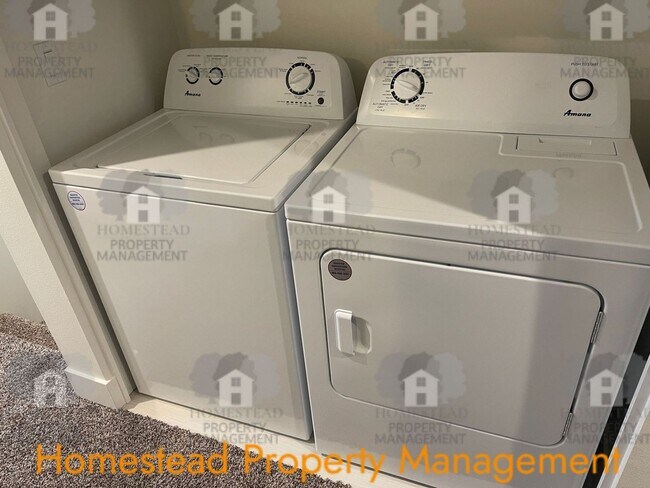 Building Photo - Must see! Beautiful new construction on private flag lot!