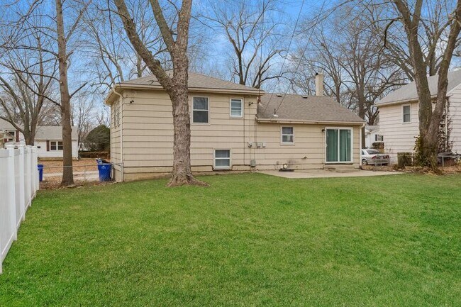 Building Photo - 13212 Ashland Ave