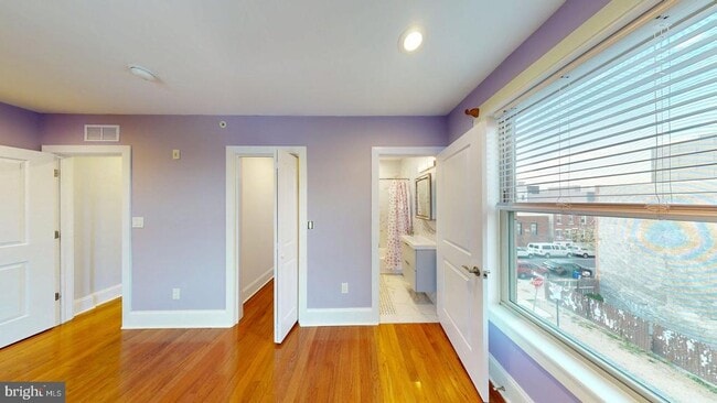 Building Photo - 1401 S 20th St