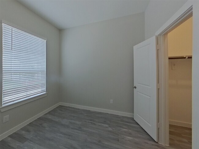 Building Photo - 22804 Terrazzo Dr