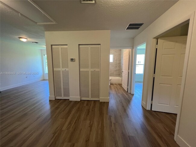 Building Photo - 1347 NE 111th St