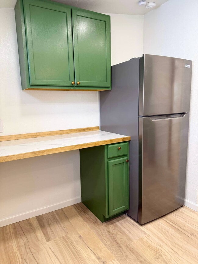 Building Photo - "Charming 1-Bedroom Retreat in Mountain Home – Your Cozy Haven Awaits!"