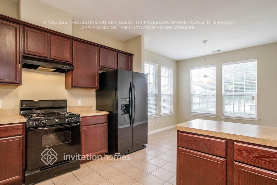 Building Photo - 1010 Doubletree Glen Dr