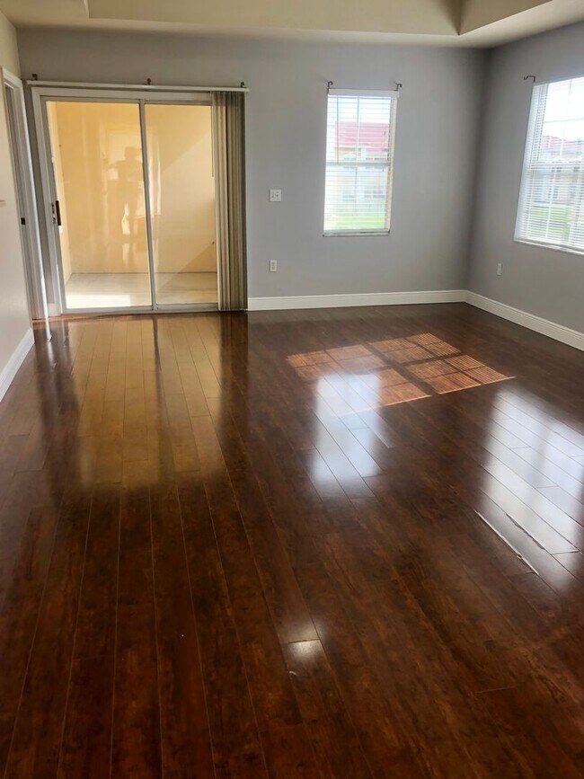 Building Photo - 2/2 with beautiful water views available n...
