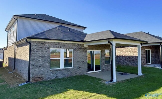 Building Photo - 8204 Huspa Ave