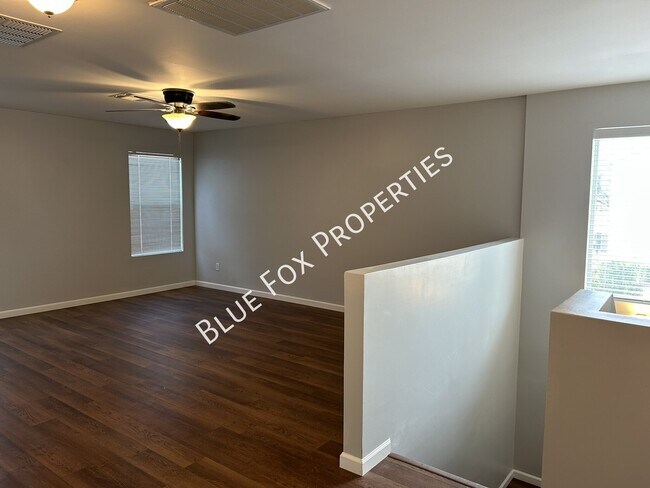 Building Photo - 10066 N Blue Crossing Way