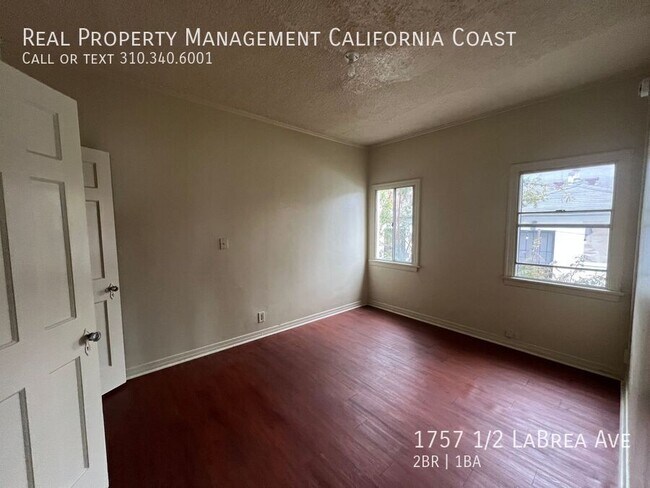 Building Photo - 1757 1/2 LaBrea Ave-