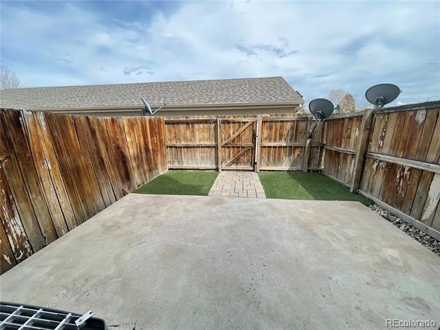 Building Photo - 4250 S Mobile Cir