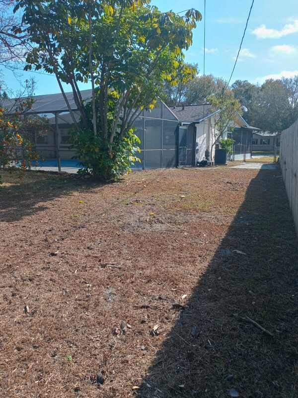 Building Photo - 5606-5689 89th Ave