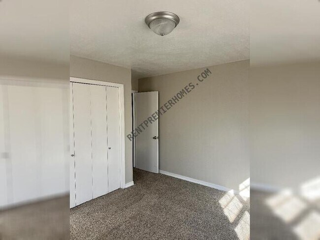 Building Photo - 701 NE 81st St