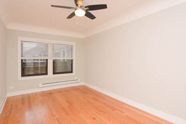 Building Photo - 542 Chestnut