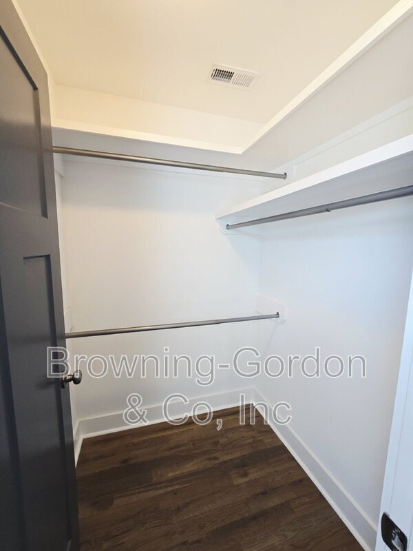 Building Photo - 668A James Ave