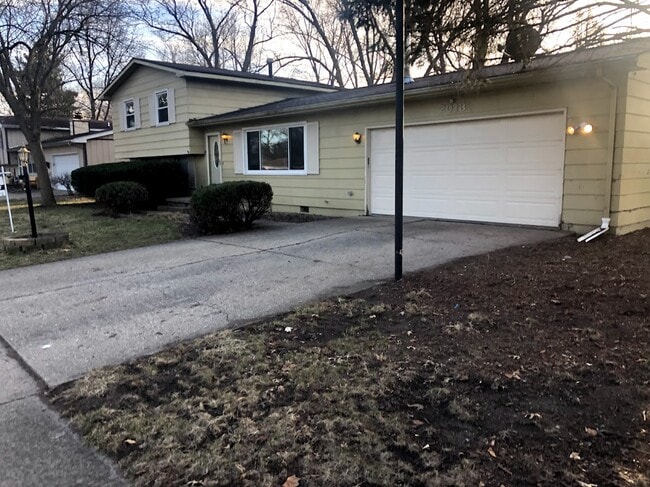 Building Photo - 2013 Winchester Dr