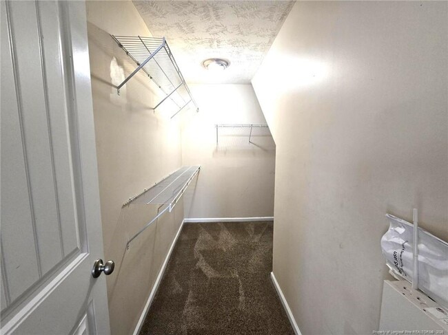 Building Photo - 5241 Goshawk Dr