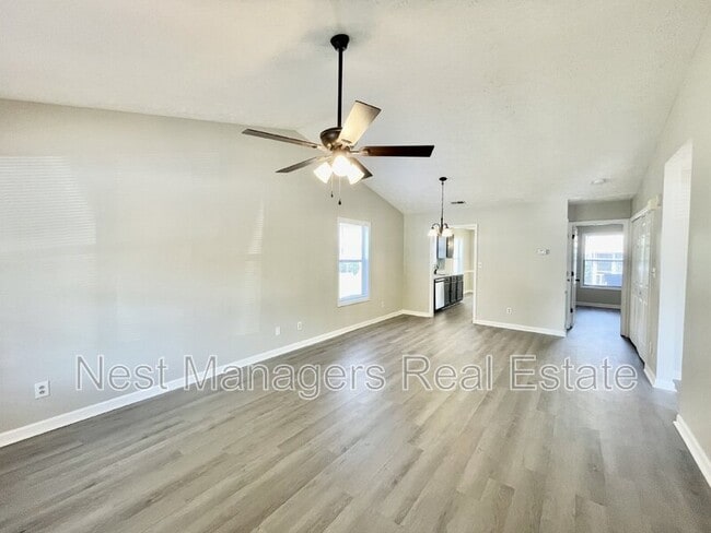 Building Photo - 187 Aloha Dr