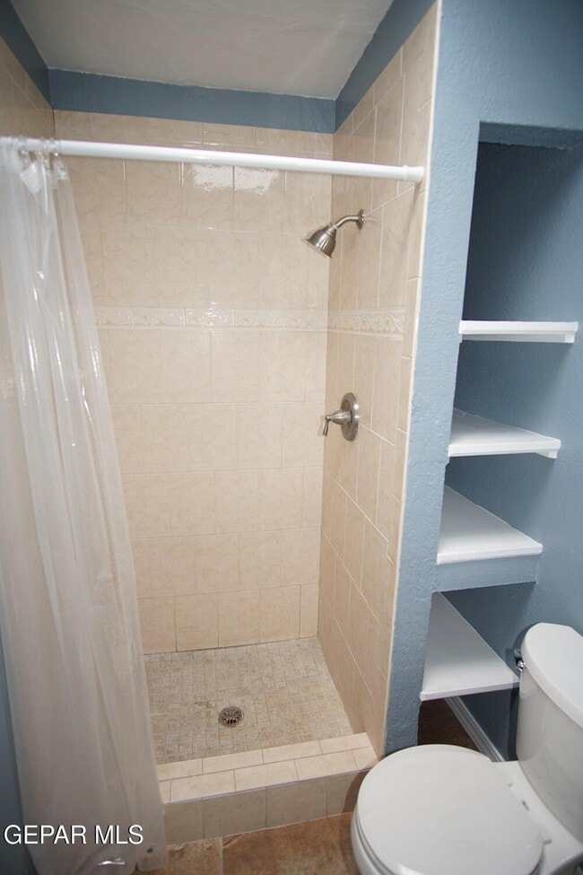 Building Photo - 3114 Isla Marino St