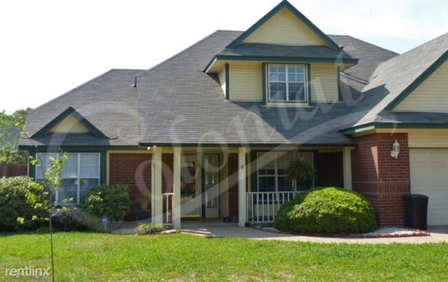 Building Photo - AVAILABLE MID JANUARY!!!