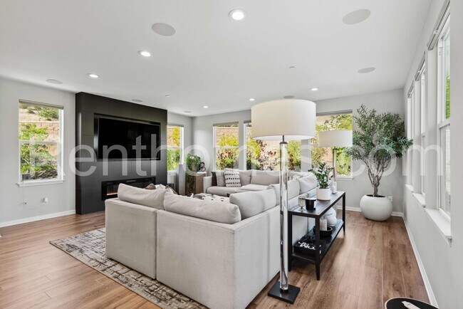 Building Photo - 21743 Deer Grass Dr