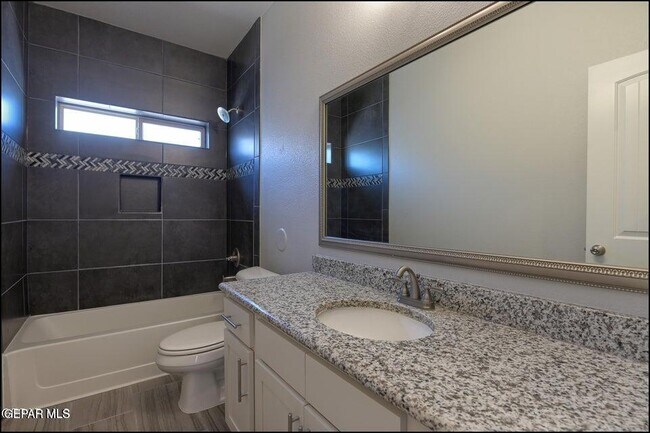 Building Photo - 14512 Charles Foster Ave