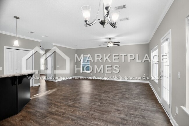 Building Photo - 635 Fairview Cir