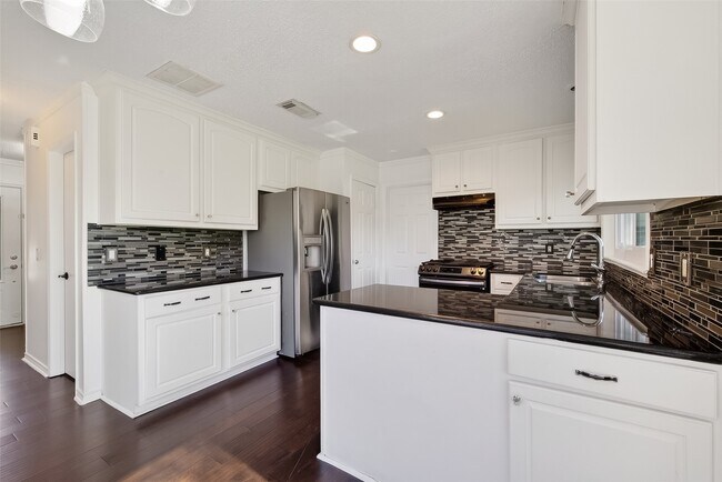 Building Photo - 13327 Harpers Bridge Dr