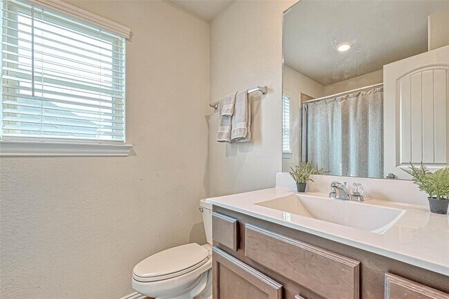 Building Photo - 20202 Creekdale Bend Dr