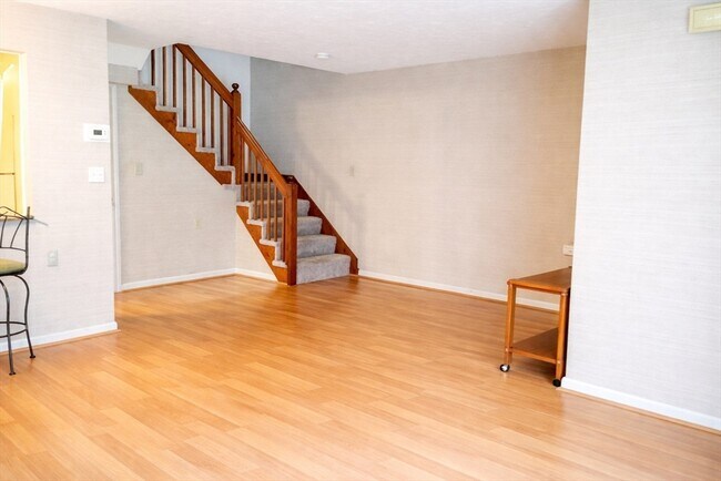 Building Photo - 154 Quincy Shore Dr