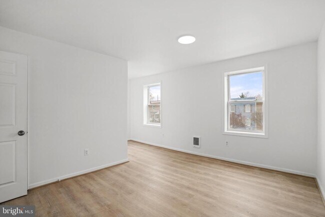 Building Photo - 4905 Brookwood Rd