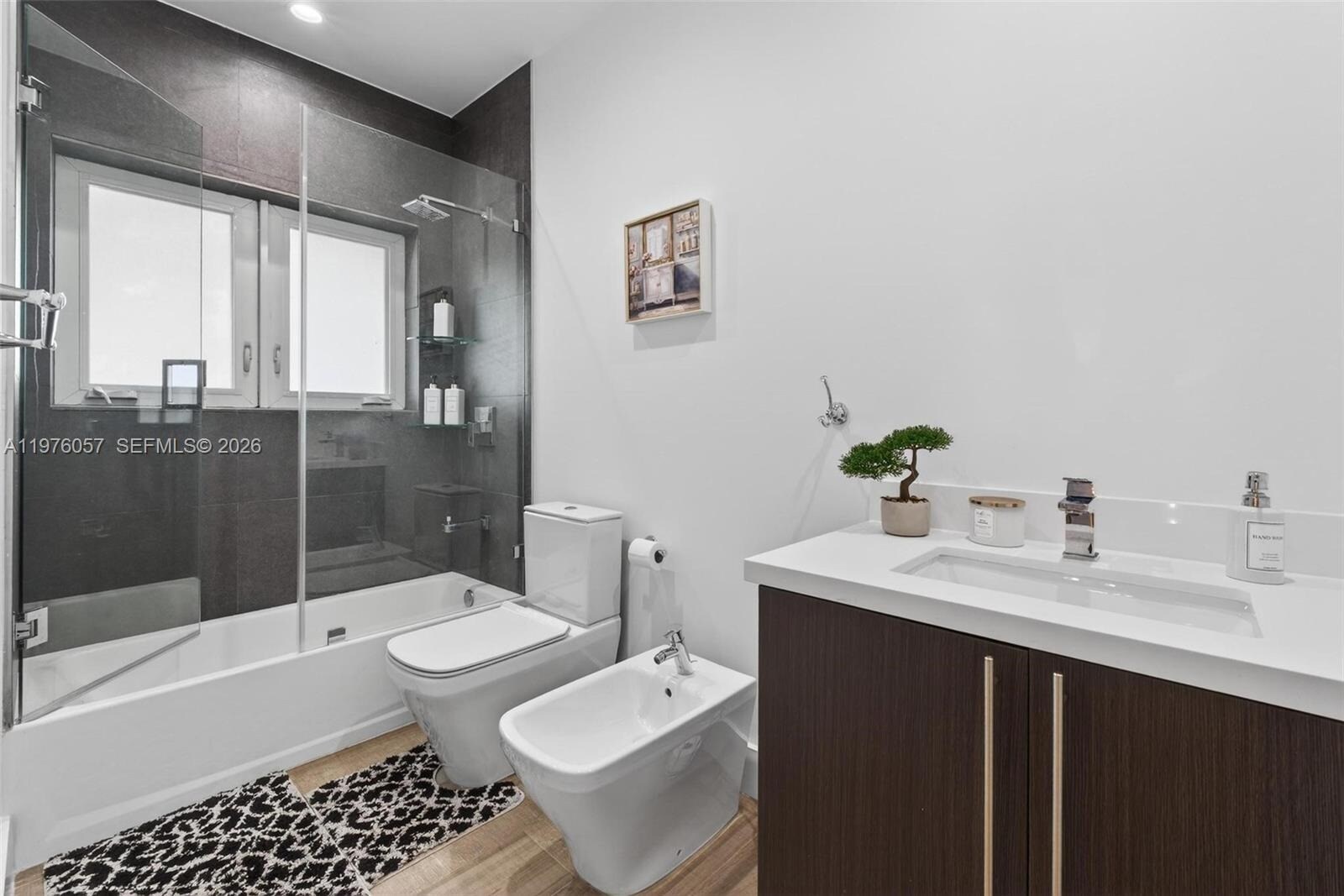 Building Photo - 3231 Salzedo St